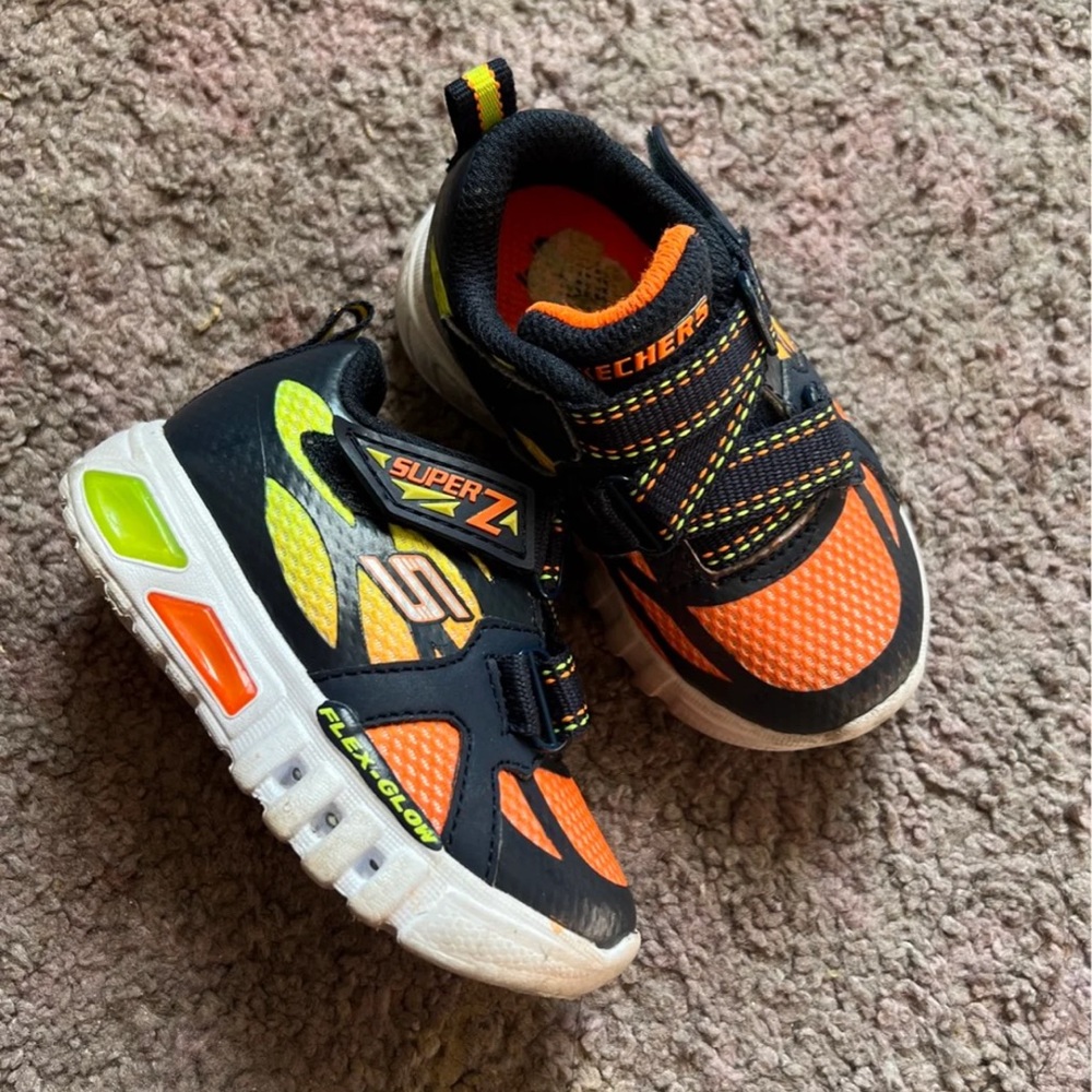 Toddler Skechers light up sneakers